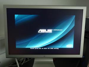 splash | Orbits IT | Orbits IT An example of a prompt telling the user how to enter the BIOS on their system